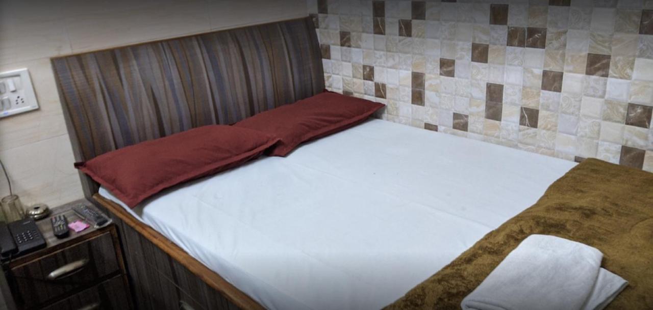 Ajanta Hotel 100 Mtrs Railway Station & 400 Mtrs Dargah Ατζμέρ Εξωτερικό φωτογραφία